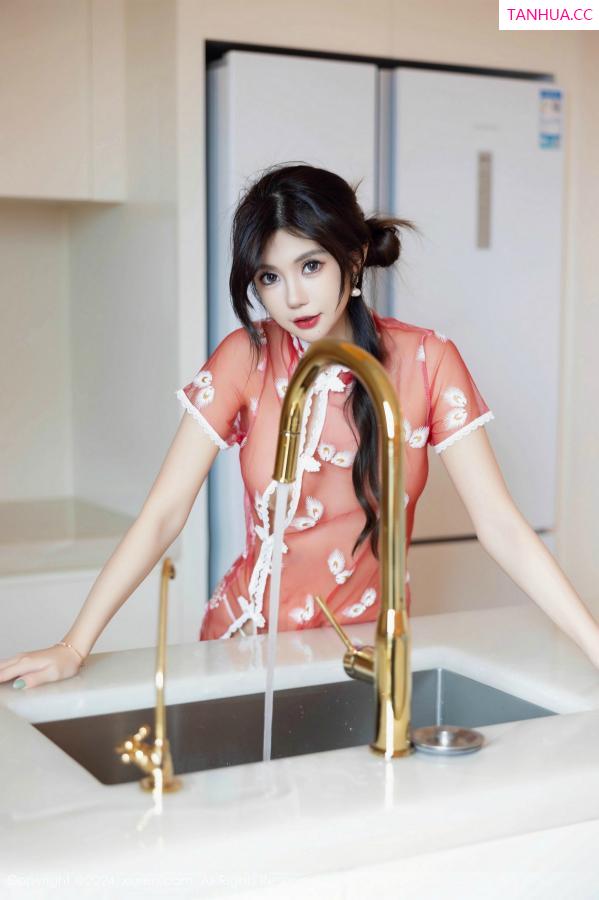 綺裡嘉 绮里嘉 [XiuRen]高清写真图 2024.11.29 No.9529 绮里嘉ula 丝袜美腿第65张图片